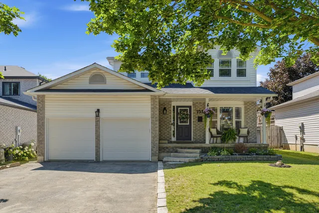 753 Woodhill Drive, Fergus